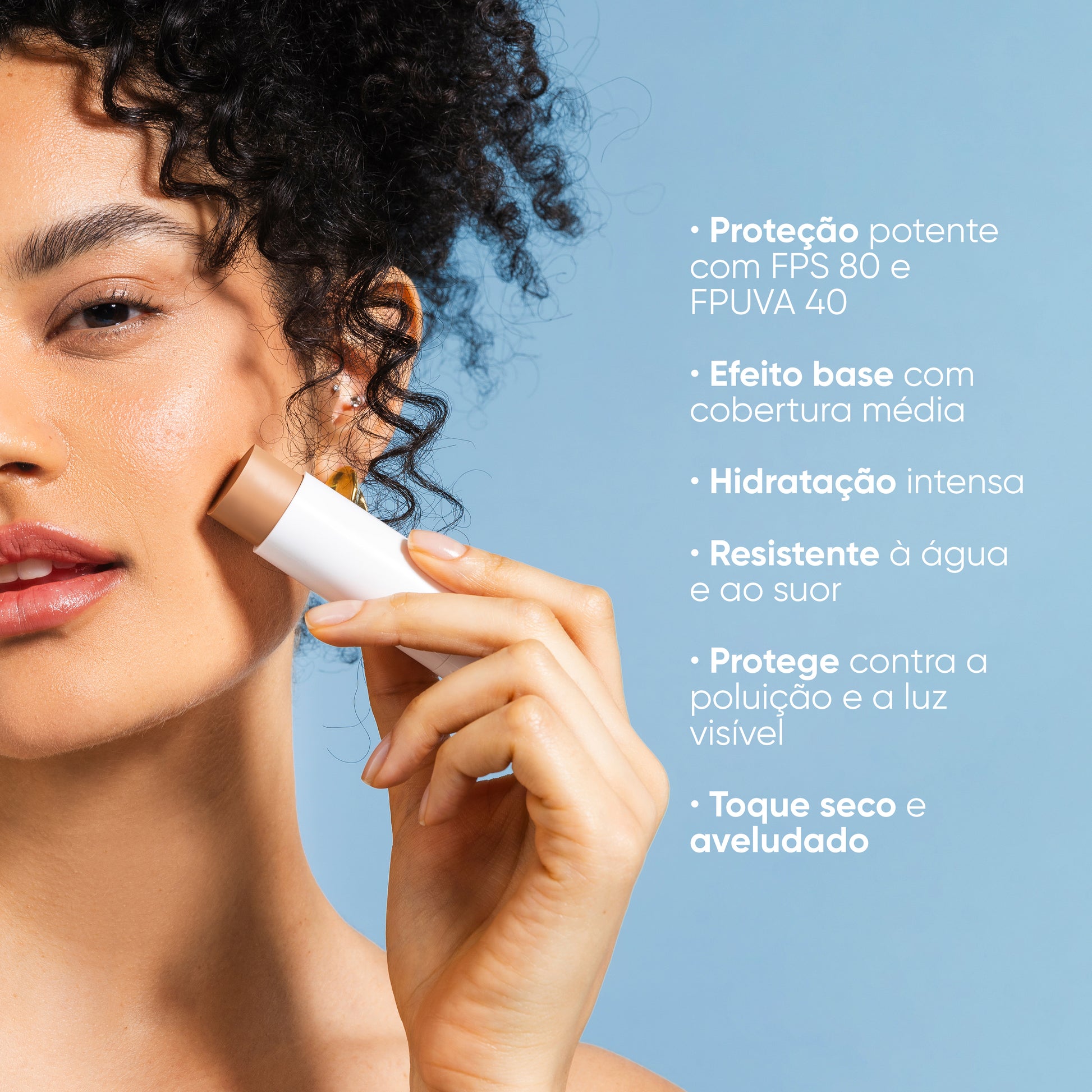 Kit Pele Perfeita em 2 Passos_Nesse kit você leva um Stick Multifuncional com Cor e garante alta proteção com FPS 80, hidratação intensa e resistência à água e ao suor, em uma fórmula leve com ativos de skincare, toque seco e acabamento aveludado. Para completar, escolha o seu Primer para uma make intacta o dia todo, além de efeito lifting, controle da oleosidade e um acabamento impecável. Dica: indicamos utilizar o Primer antes do Stick, ok?_85645165 